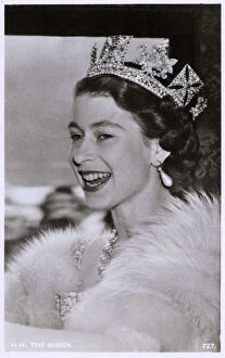 Jewellery Collection: HRH Queen Elizabeth II - wearing the George IV State Diadem