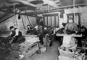 Grinding Prints: Hull Grinding workshop with grindstones