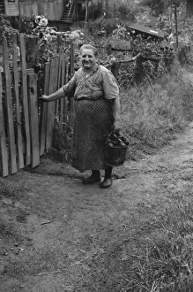 Chaplin Prints: Hungarian miners wife bringing home coal for the stove from
