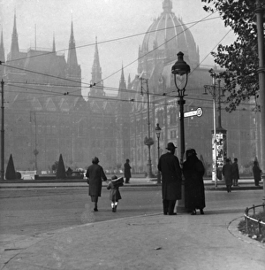 Images Dated 13th June 2017: Hungarian Morning Scene