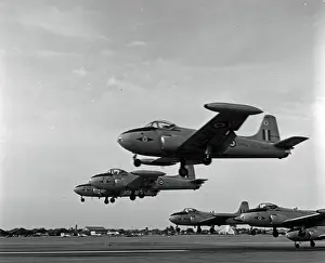 Hunting Percival Jet Provosts T. 4 XP572 The Red Pelicans