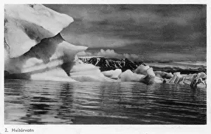 Floats Prints: Hvitarvatn Lake, Iceland