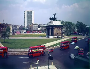Hyde Park Corner, Wellington Arch and Hilton Hotel, London Date: circa 1960s