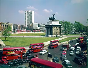 Hyde Park Corner, Wellington Arch and Hilton Hotel, London Date: circa 1960s