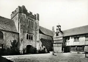 Moat Gallery: Ightham Mote, Kent - The Courtyard