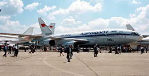 Ilyushin Il-96-300 SSSR-96000