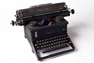 Images Dated 24th March 2011: Imperial typewriter, Auxiliary Territorial Service, 1935