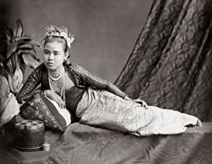 India - Burmese girls, Rangoon, Yangon, Myanmar