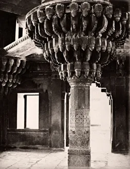 Idian Prints: India - Fatehpur Sikri. Pillar in the Diwan-i-Khas
