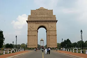 Images Dated 30th August 2011: India, New Delhi: Gate of India