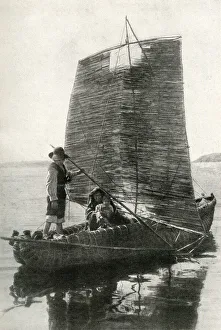 Images Dated 31st July 2018: Indigenous family in boat, Bolivia, South America