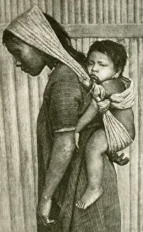 Images Dated 31st July 2018: Indigenous woman and baby, Brazil
