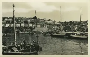 Inner Harbour, Brixham, Paignton, Torbay, Devon, England. Date: 1950s