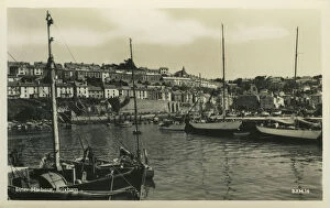 Paignton Collection: Inner Harbour, Brixham, Paignton, Torbay, Devon, England. Date: 1950s