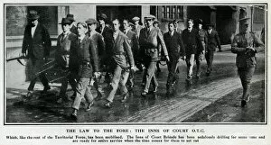Lawyers Gallery: Inns of Court Brigade on the march, WW1