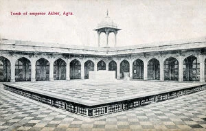 Agra Gallery: The interior of Mughal emperor Akbars Tomb