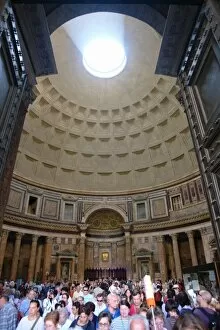 Images Dated 7th October 2008: Interior of the Pantheon, Rome, Italy