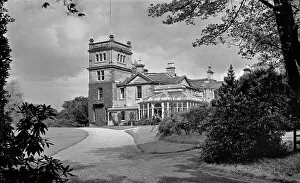 Lawn Gallery: Inveralmond House, Perth, Scotland