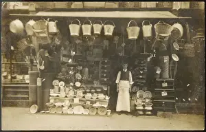 IRONMONGERs SHOP / C. 1900