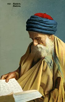 Wise Gallery: Israeli Rabbi reading his holy book