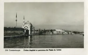 Dolmabahce Prints: Istanbul, Turkey - Dolmabahce Mosque