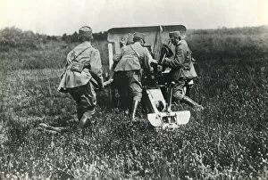 Images Dated 4th October 2011: Italian field artillery on Italian Front, WW1