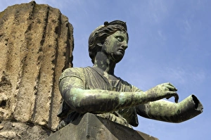 Poempeiians Collection: ITALY. Pompeii. Temple of Apollo. Statue of Diana