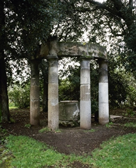 Triangular Gallery: Italy. Pompeii. Triangular Forum. Tholos with sacred deep we