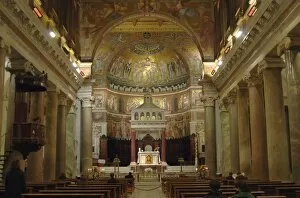 Images Dated 26th January 2009: Italy. Rome. Basilica of Our Lady in Trastevere. Interior