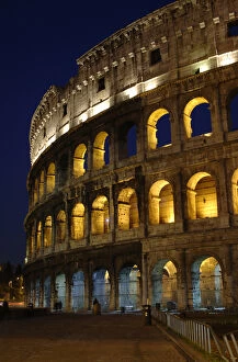 Images Dated 16th March 2009: Italy. Rome. The Colosseum. 1st century A.C. Nocturnal view