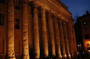 Images Dated 17th April 2009: Italy. Rome. Temple of Hadrian or Hadrianeum. Year 145. Nigh