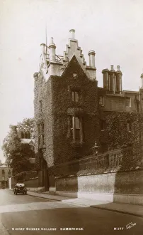 Images Dated 19th May 2017: The ivy-clad walls of Sidney Sussex College, Cambridge