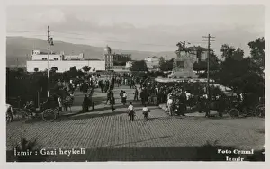 Smyrna Prints: Izmir, Turkey - Gazi Heykeli