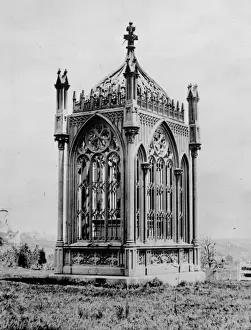 Monroe Prints: James Monroes tomb, near Richmond, Va