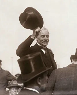 James Ramsay Macdonald, British Labour politician