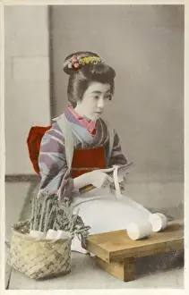 Strips Prints: Japan - Geisha girl preparing daikon