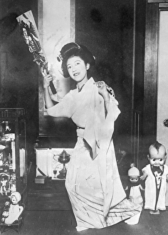 Images Dated 10th September 2012: Japanese Girl