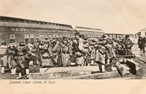 Arrive Prints: Japanese soldiers arriving in Seoul, Korea