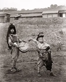 Japanese street performers, acrobats, children, Japan
