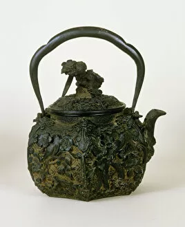 Images Dated 4th September 2013: Japanese teapot (stolen)