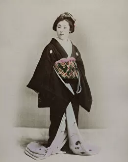 Lifestyle Collection: Japanese woman in an ornate kimono