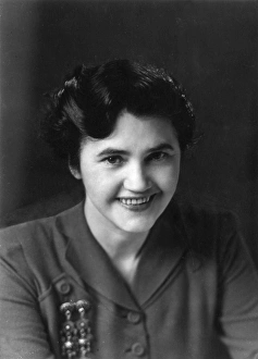 Images Dated 19th July 2017: Jennie Lee