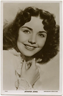 Images Dated 7th April 2017: Jennifer Jones