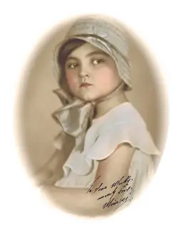 Jenny Dollys adopted daughter Manzi, early 1930s Date: early 1930s