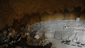 Images Dated 6th January 2014: Jericho. Hyksos Tomb. 1700-1600 BC. Middle Bronze Age