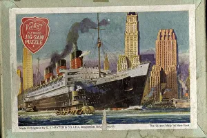 Skyscrapers Prints: Jigsaw puzzle box lid, RMS Queen Mary in New York, USA