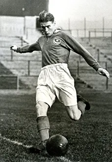 Jimmy Gallery: Jimmy Dickinson, Portsmouth FC and England footballer