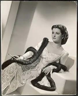 Reclines Prints: JOAN BENNETT 1942