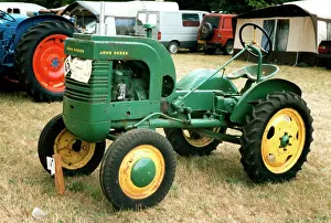 John Deere LA utility tractor