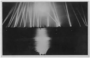 Images Dated 1st July 2016: Jubilee Naval Review - battery of searchlights of the fleet